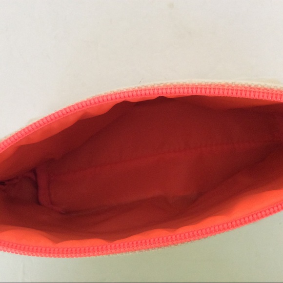 SHISEIDO COSMETIC BAG WRISTLET - Picture 7 of 7